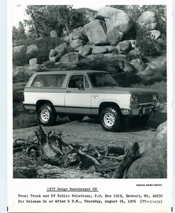 1977 Dodge Ramcharger PR Photo-21.jpg